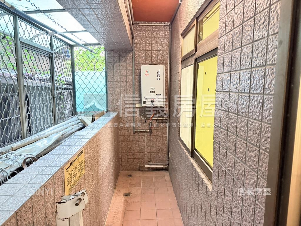 仁愛巨星～巨房屋室內格局與周邊環境