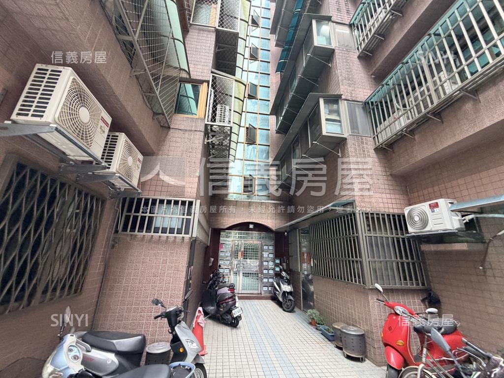 頂溪捷運仁愛路華廈房屋室內格局與周邊環境