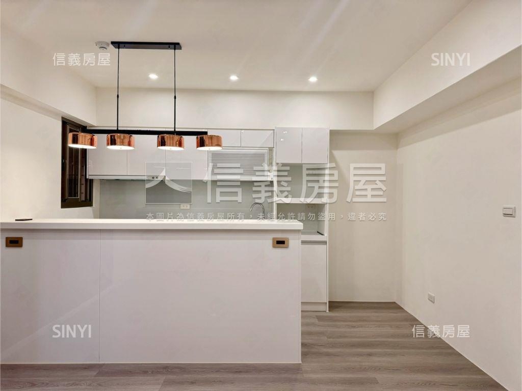 電梯２房優選鴻禧房屋室內格局與周邊環境