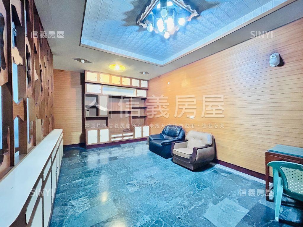 近小檜溪重劃區住商用透天房屋室內格局與周邊環境