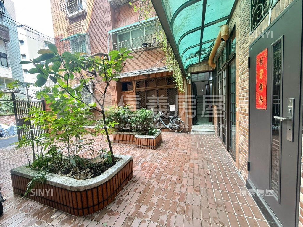 大直搶手採光宅房屋室內格局與周邊環境