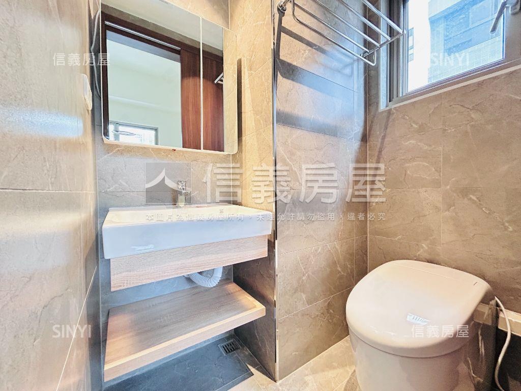 麗寶普羅旺斯兩房車位房屋室內格局與周邊環境