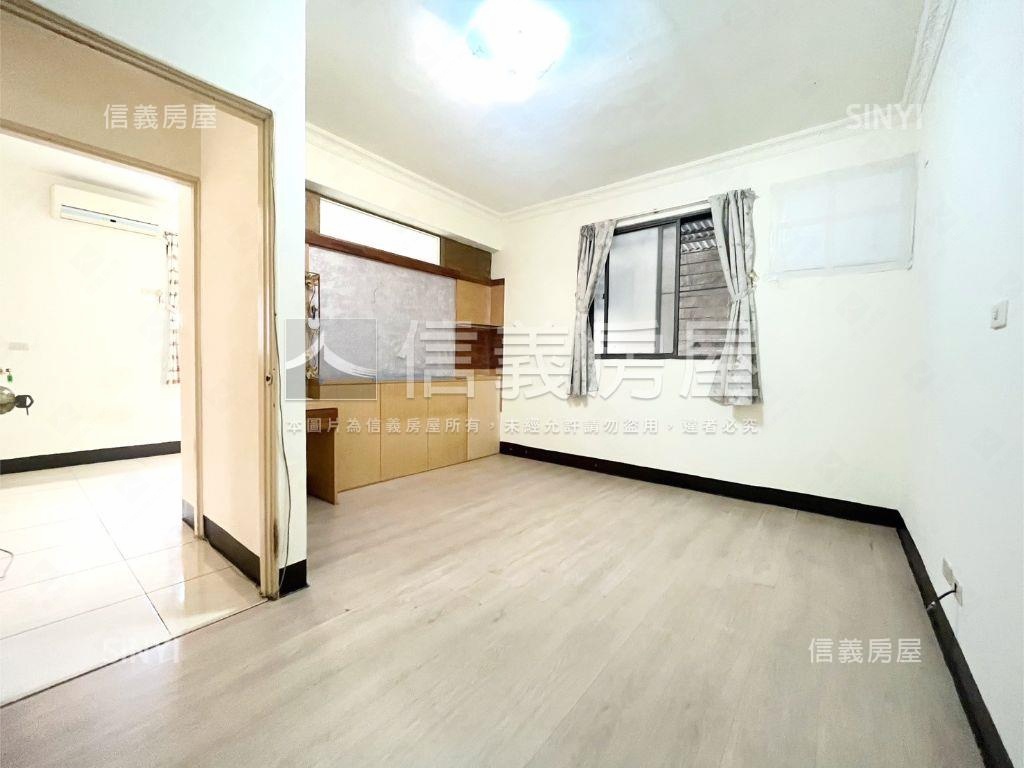 近輕軌邊間採光三房美寓房屋室內格局與周邊環境