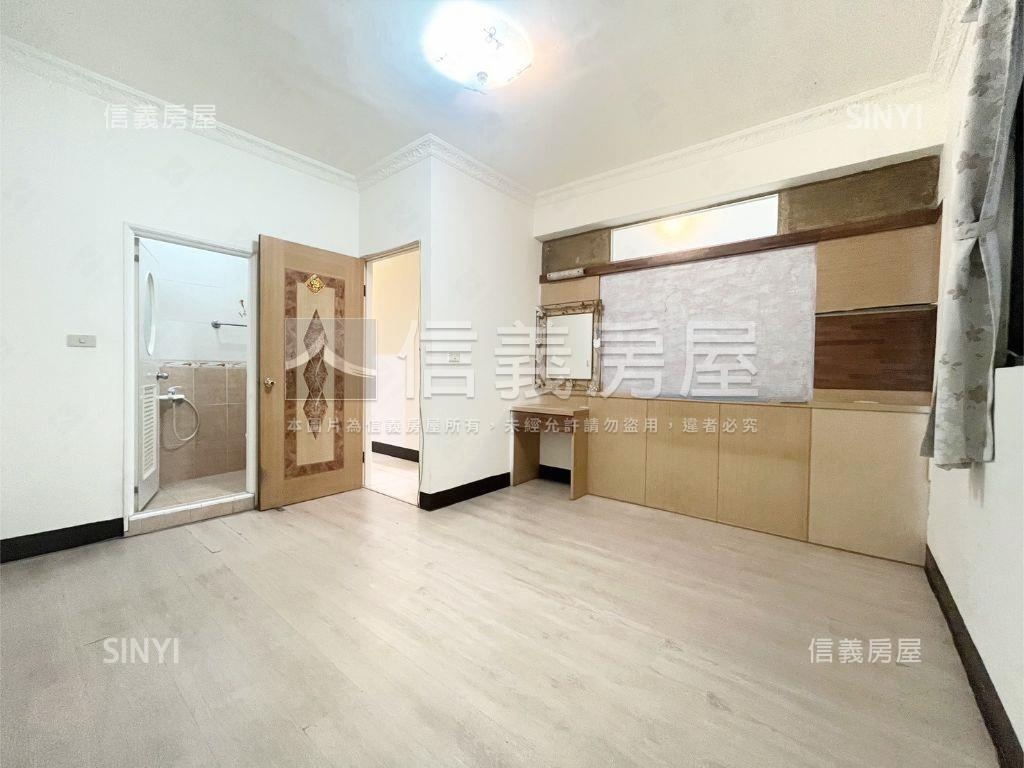 近輕軌邊間採光三房美寓房屋室內格局與周邊環境