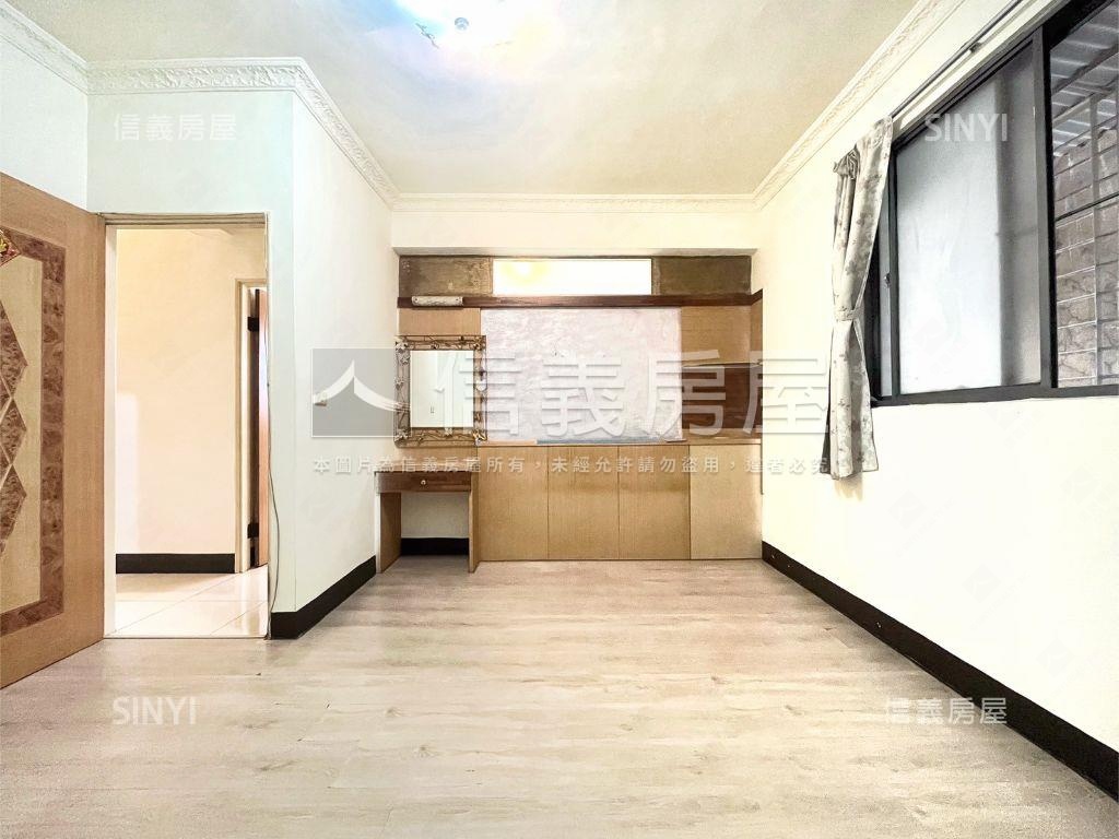 近輕軌邊間採光三房美寓房屋室內格局與周邊環境