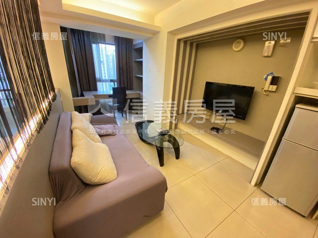 專任崇德文心。小豪宅房屋室內格局與周邊環境