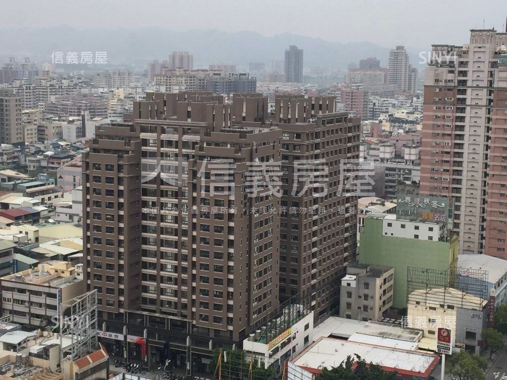 專任崇德文心。小豪宅房屋室內格局與周邊環境