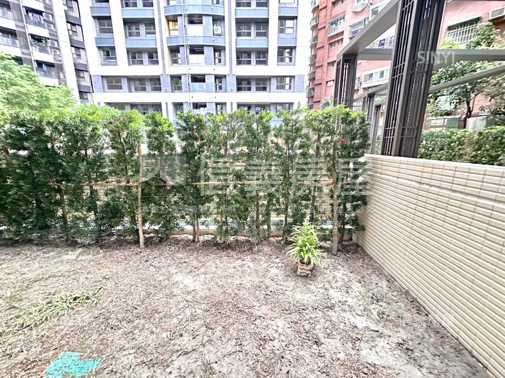新埔英倫公園庭院一樓三房房屋室內格局與周邊環境