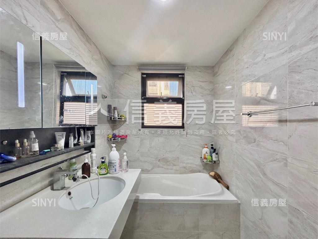 稀有高樓層美景角間三房房屋室內格局與周邊環境