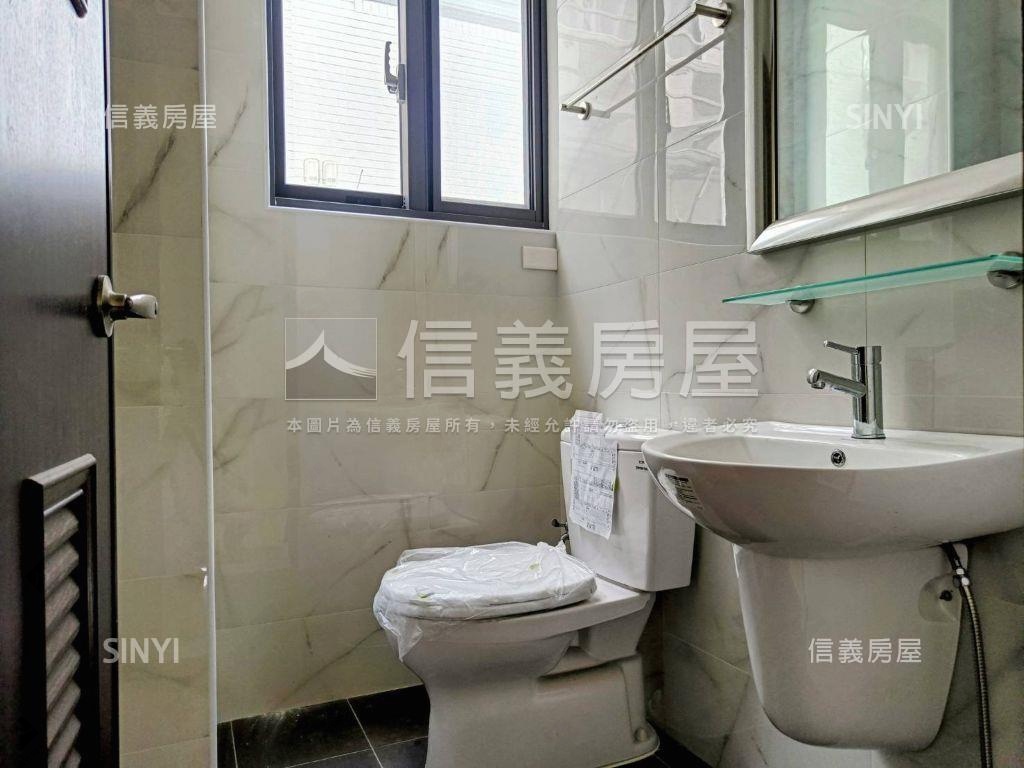 龍橋街全新未住店面房屋室內格局與周邊環境
