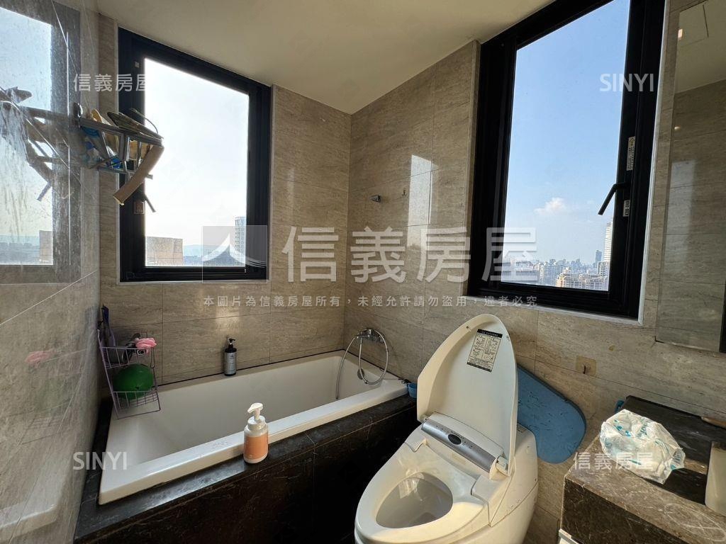 富宇三房雙平車房屋室內格局與周邊環境