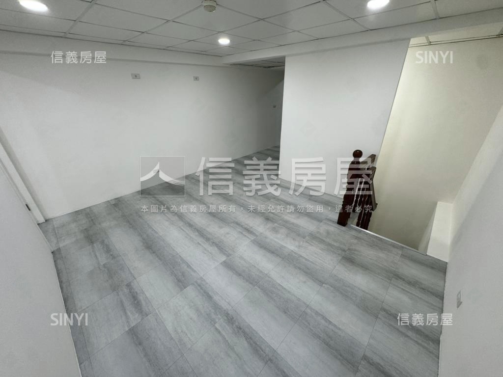 十四張大空間精選店面房屋室內格局與周邊環境