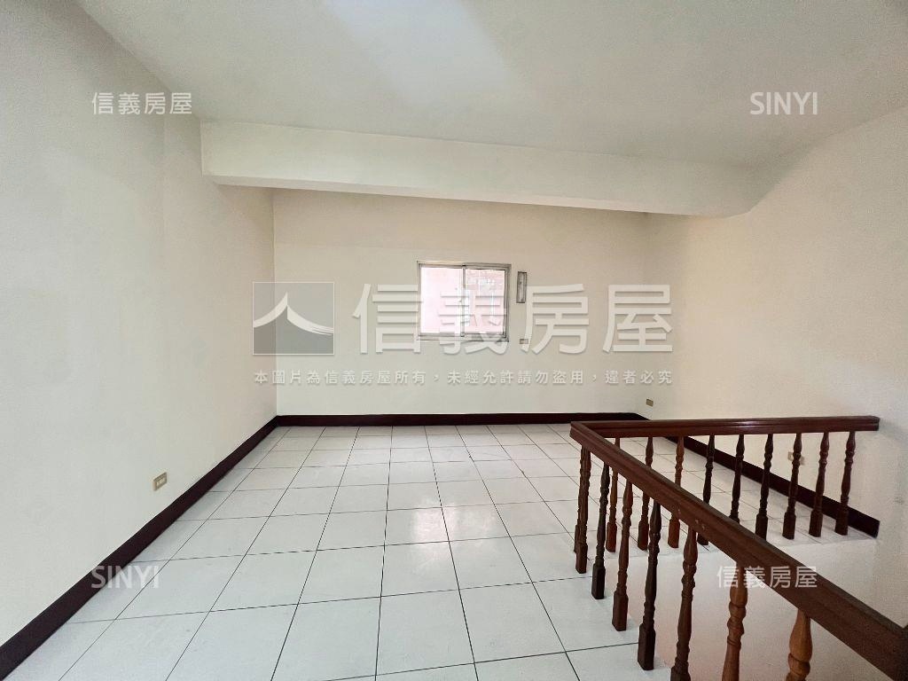 縣政十九街聚寶盆透天房屋室內格局與周邊環境