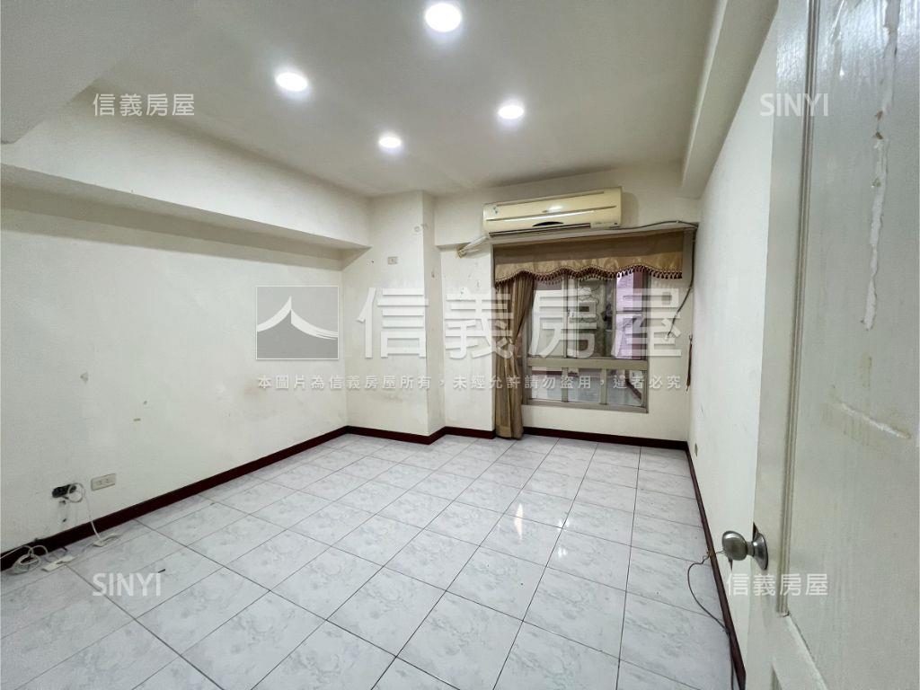 賺錢大面寬店住合一房屋室內格局與周邊環境