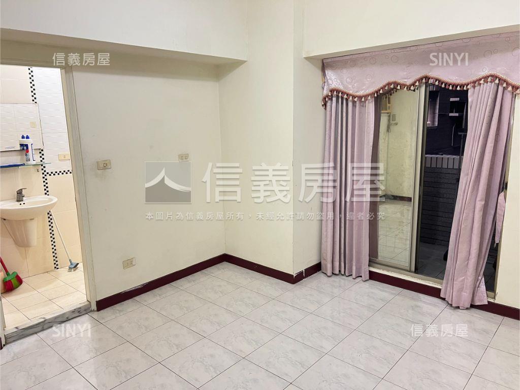 賺錢大面寬店住合一房屋室內格局與周邊環境