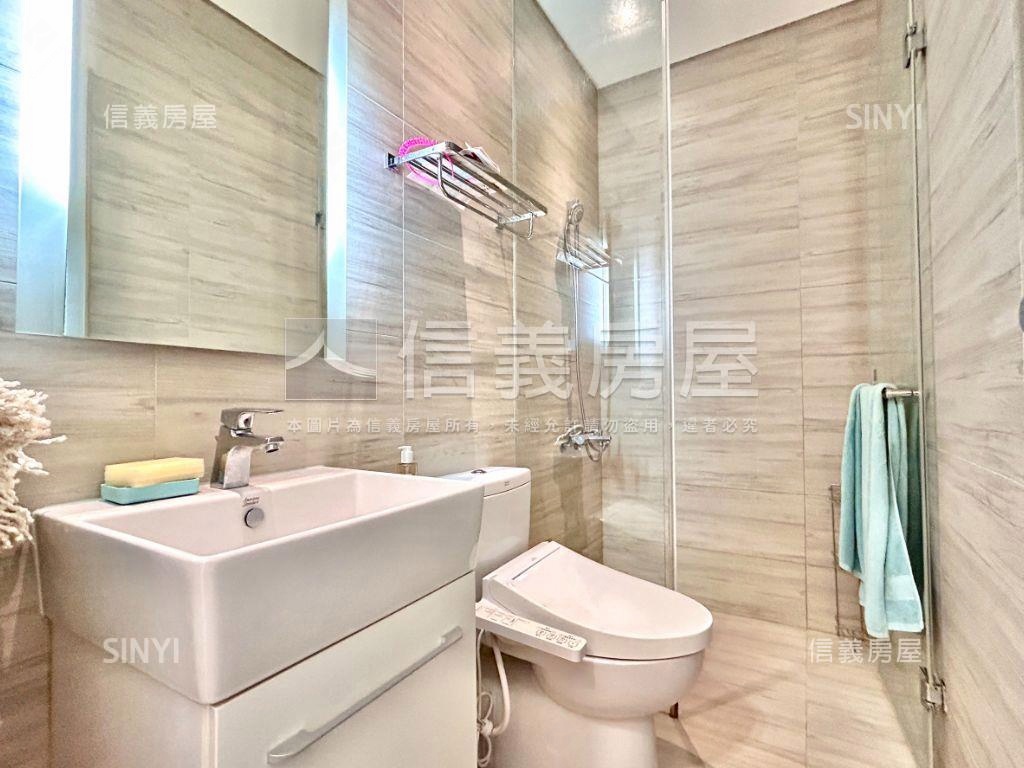 多城Ｈ＆Ｍ輕奢三房雙平車房屋室內格局與周邊環境