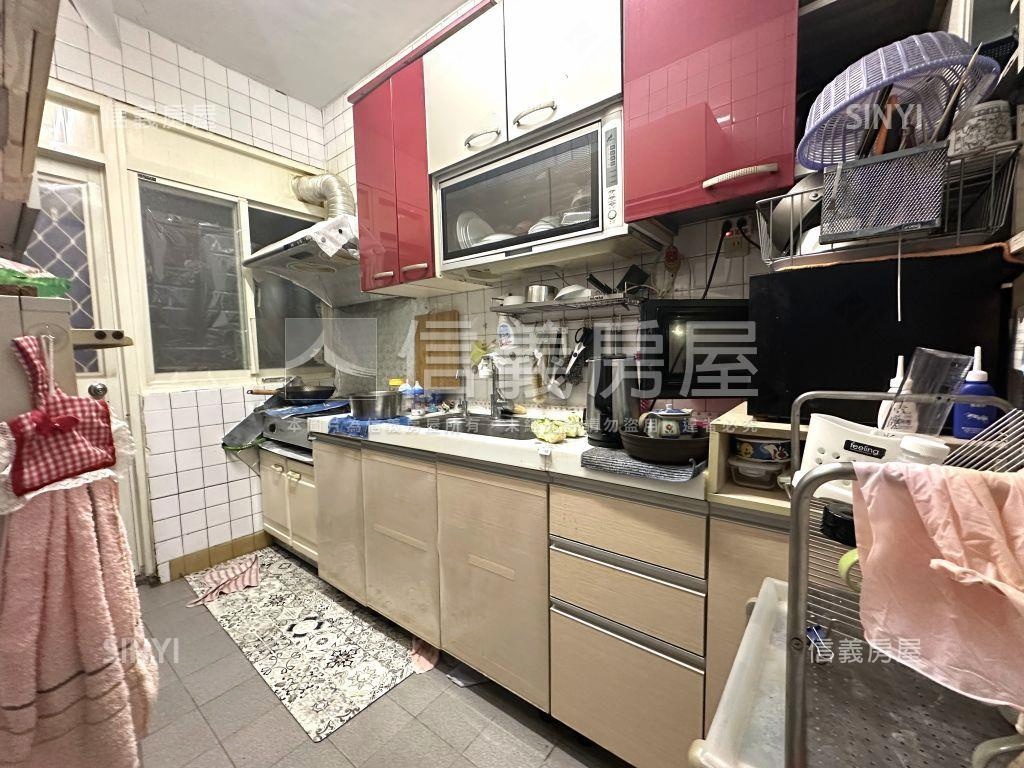 木柵市中心未來捷運一樓房屋室內格局與周邊環境