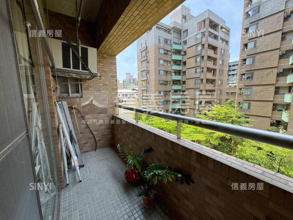 西區名宅！綠大地四房平車房屋室內格局與周邊環境