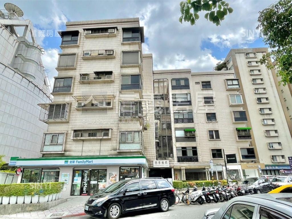 雅苑管理華廈坡平車位房屋室內格局與周邊環境