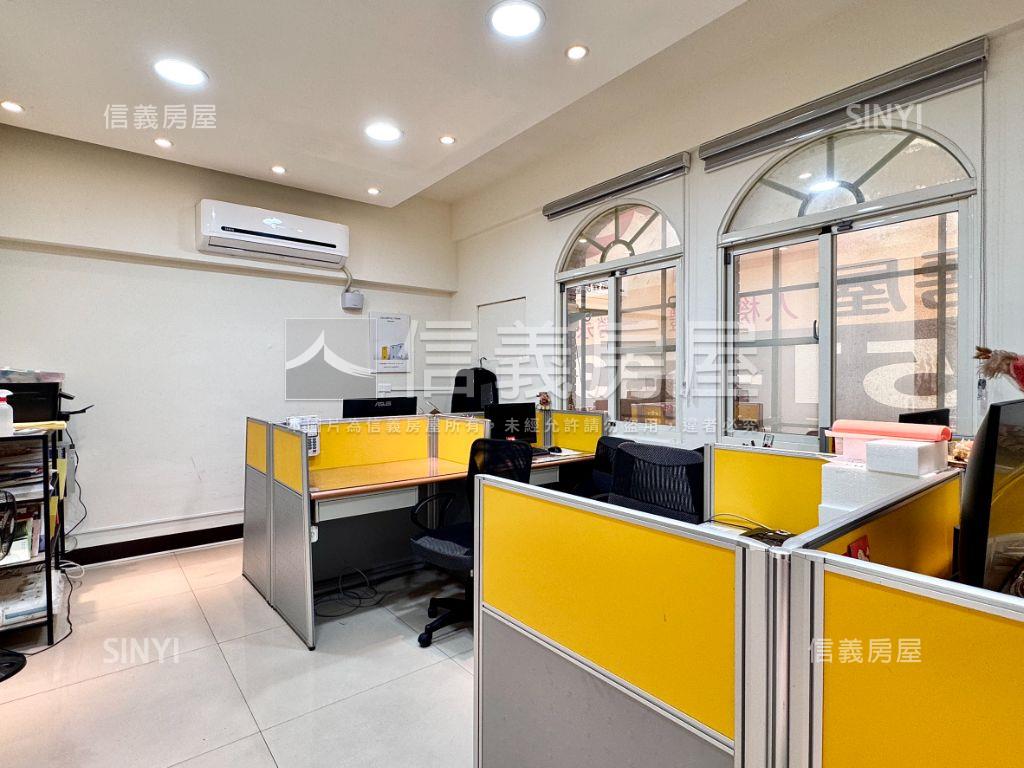 楠梓車站熱鬧透店房屋室內格局與周邊環境