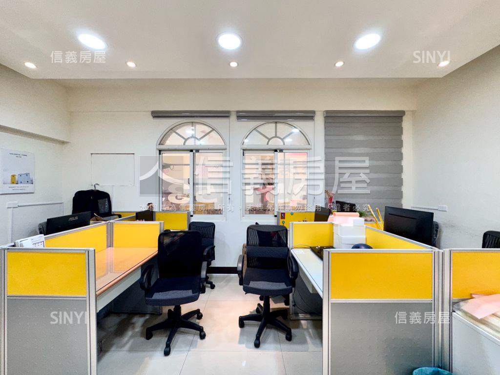 楠梓車站熱鬧透店房屋室內格局與周邊環境