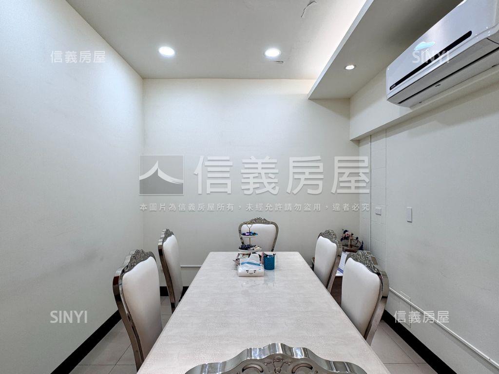 楠梓車站熱鬧透店房屋室內格局與周邊環境