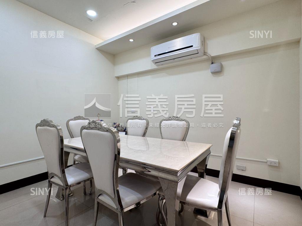 楠梓車站熱鬧透店房屋室內格局與周邊環境