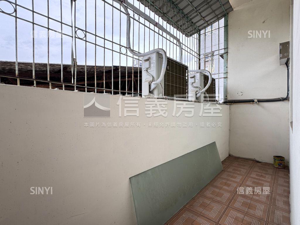 楠梓車站熱鬧透店房屋室內格局與周邊環境