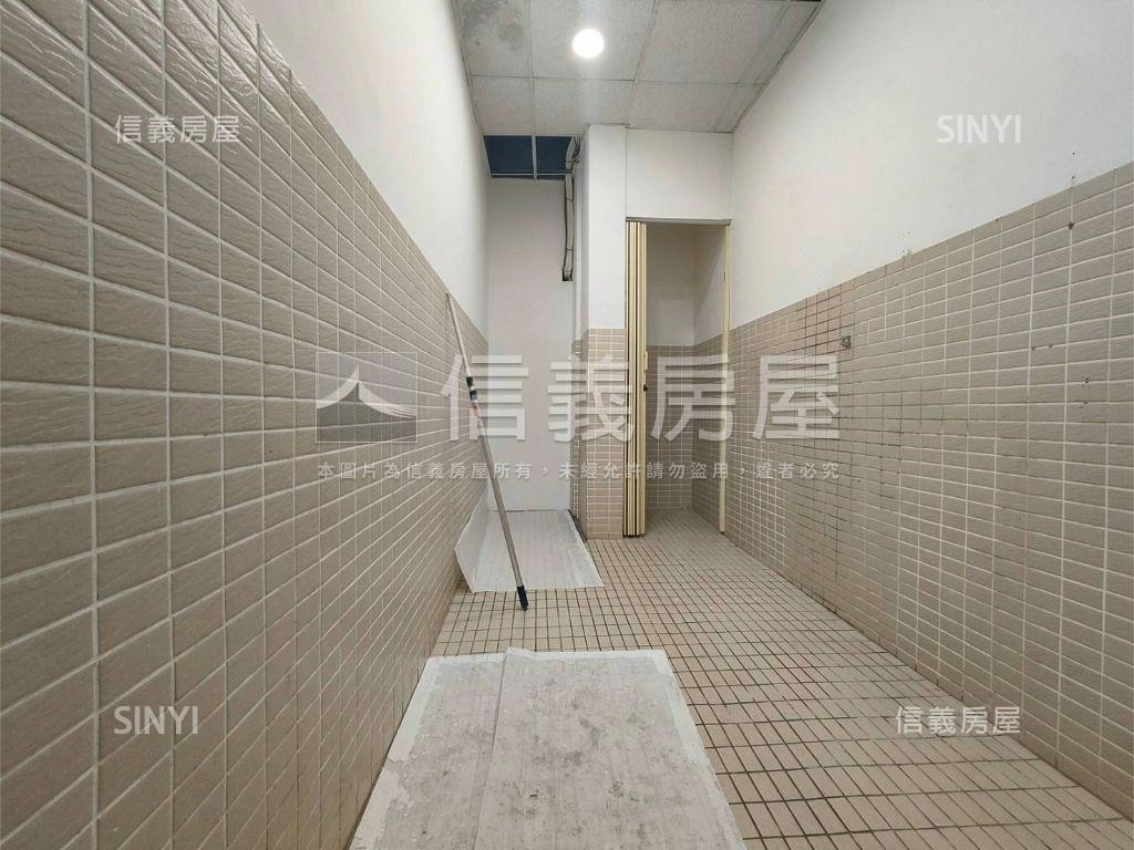 近文德站面寬大庭院店住辦房屋室內格局與周邊環境