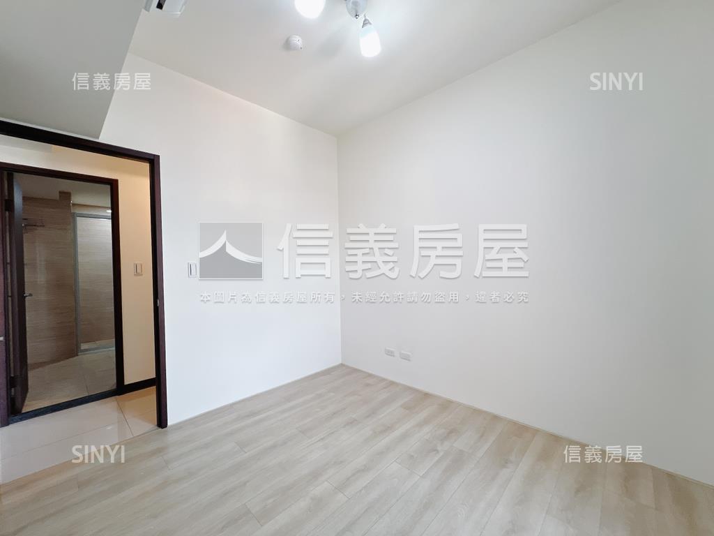 山河匯三房平車房屋室內格局與周邊環境