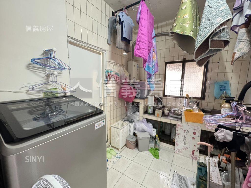 自強街低總頂呱呱房屋室內格局與周邊環境