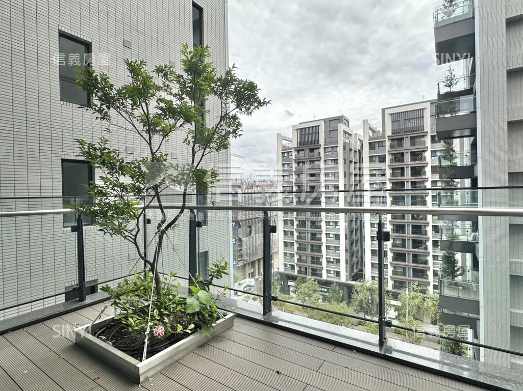 寶輝綠生活三房平車房屋室內格局與周邊環境