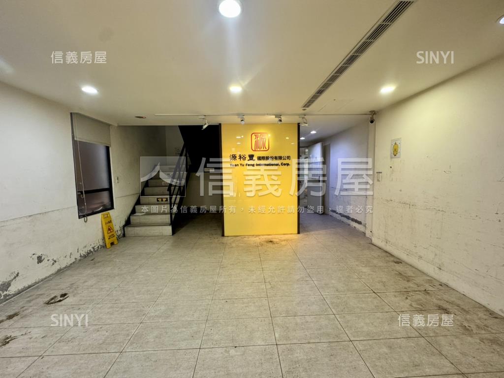 近雙子星中華路商四透天房屋室內格局與周邊環境