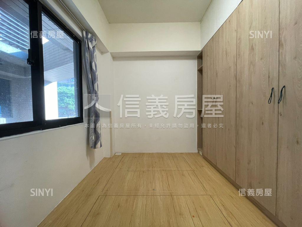 寶筑君品３房平面車位房屋室內格局與周邊環境