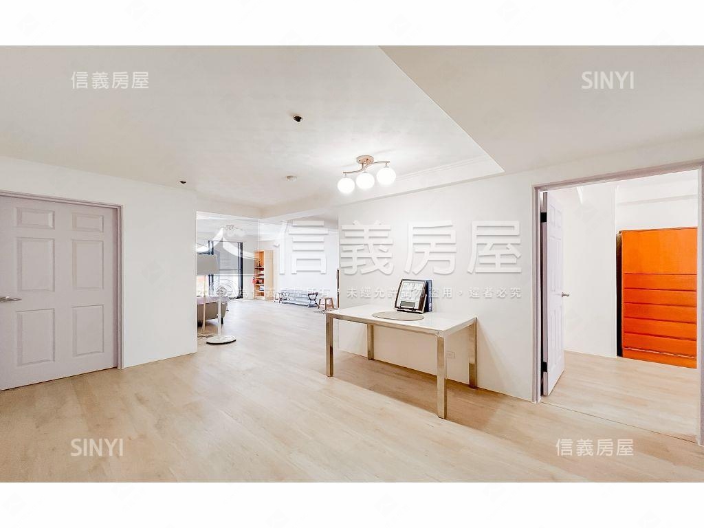 專任國泰維瓦第三房房屋室內格局與周邊環境
