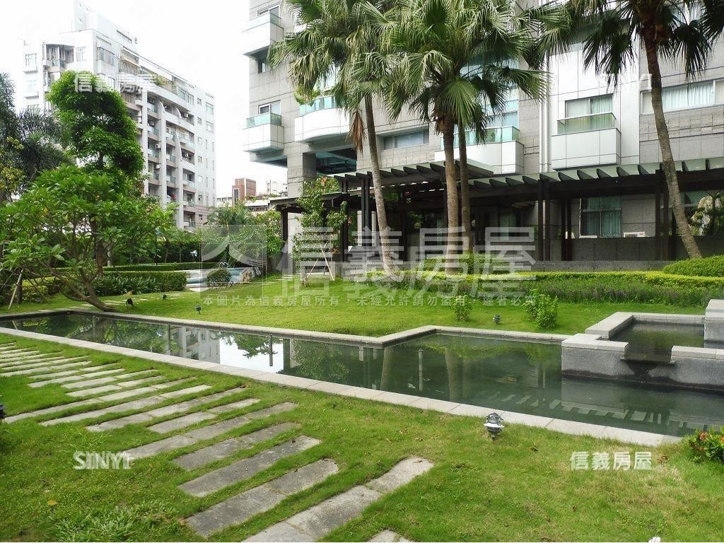星鑽景觀帝王戶房屋室內格局與周邊環境