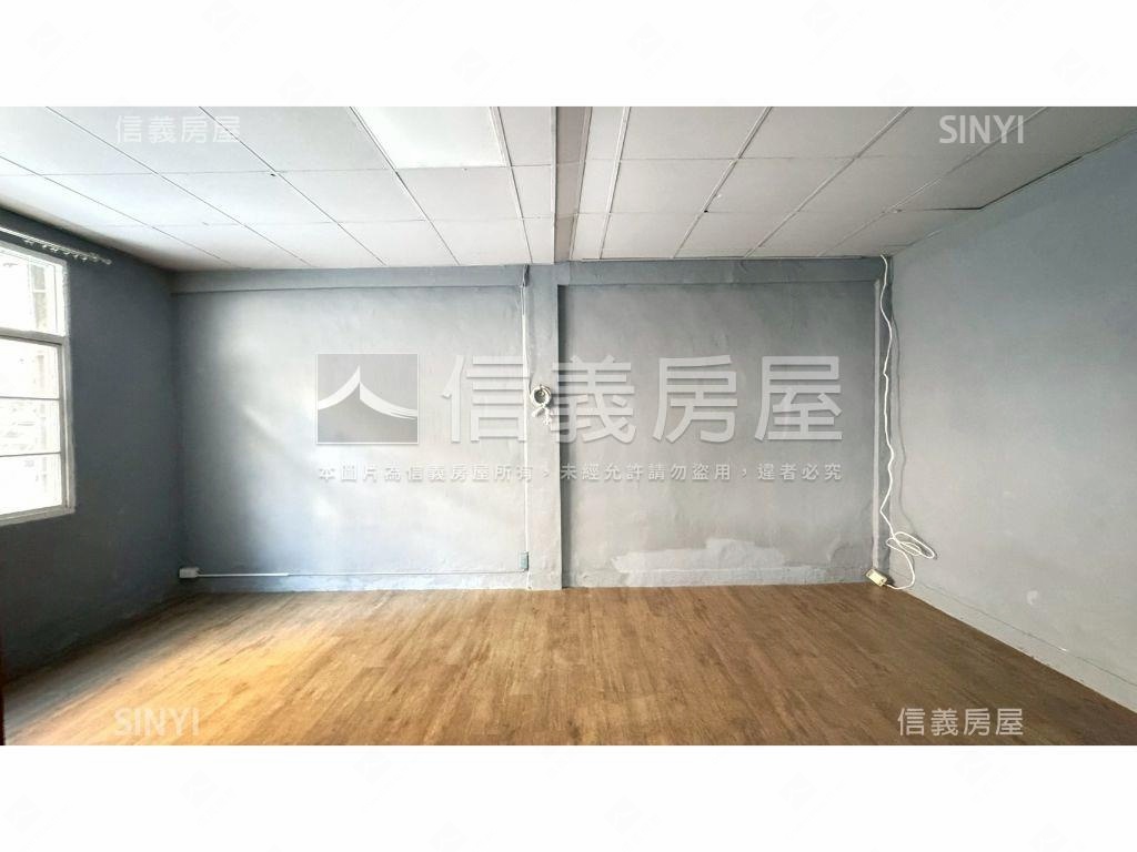 近水湳經貿邊間大地坪Ｃ房屋室內格局與周邊環境