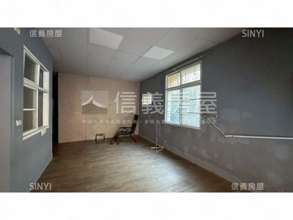 近水湳經貿邊間大地坪Ｃ房屋室內格局與周邊環境