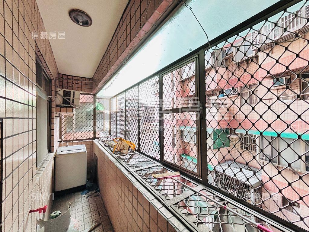 中正路舒適兩房房屋室內格局與周邊環境