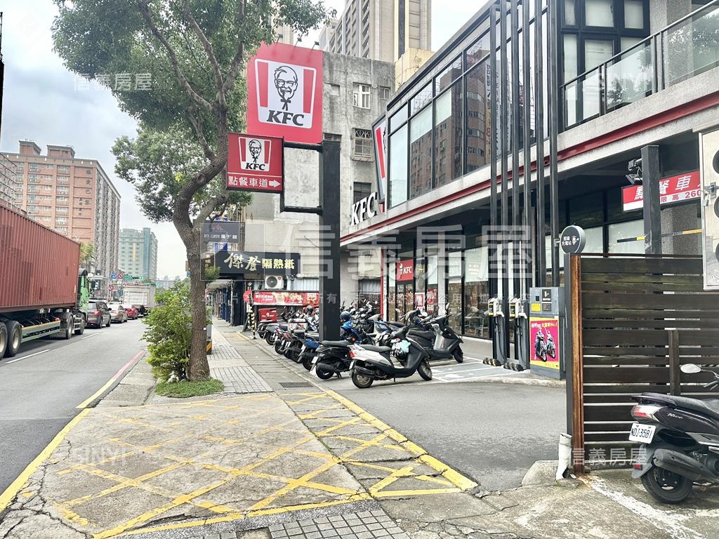 中正路舒適兩房房屋室內格局與周邊環境