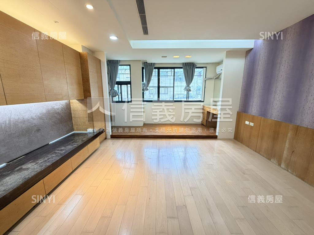 近機捷臨路前院別墅房屋室內格局與周邊環境