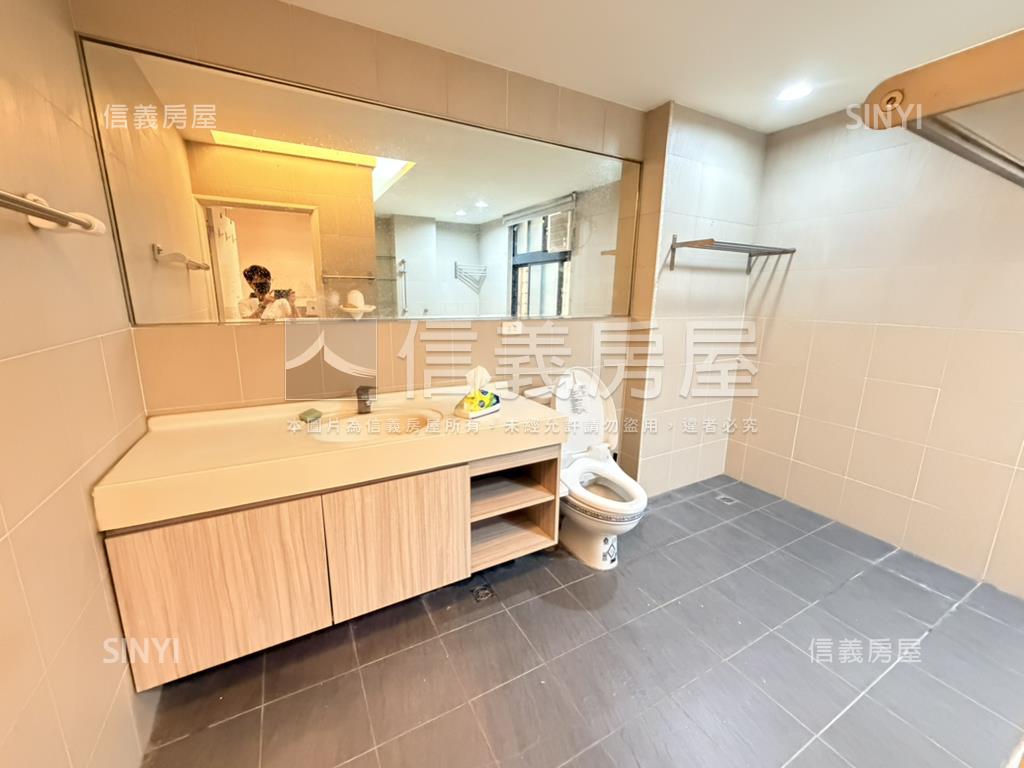 近機捷臨路前院別墅房屋室內格局與周邊環境