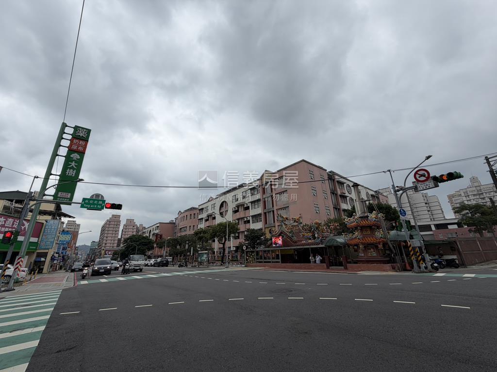 中國龍。收租套房６Ａ房屋室內格局與周邊環境