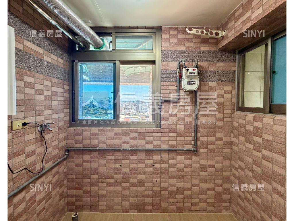 君國高樓景觀三房房屋室內格局與周邊環境