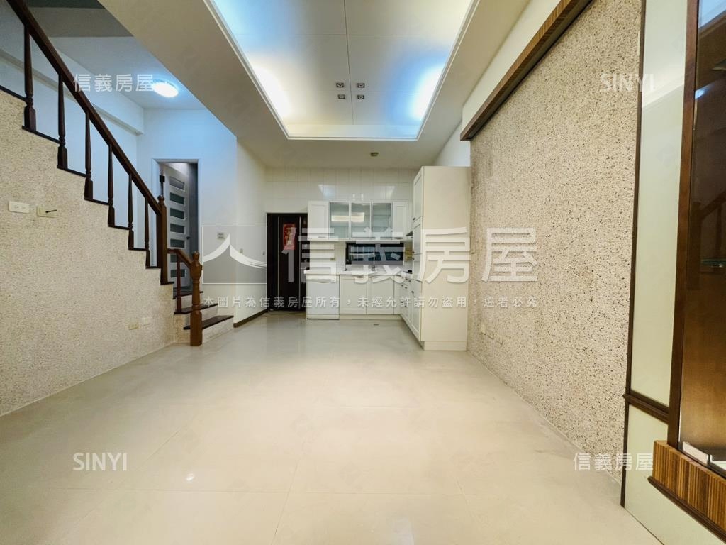 中醫商圈城心別墅專任釋出房屋室內格局與周邊環境