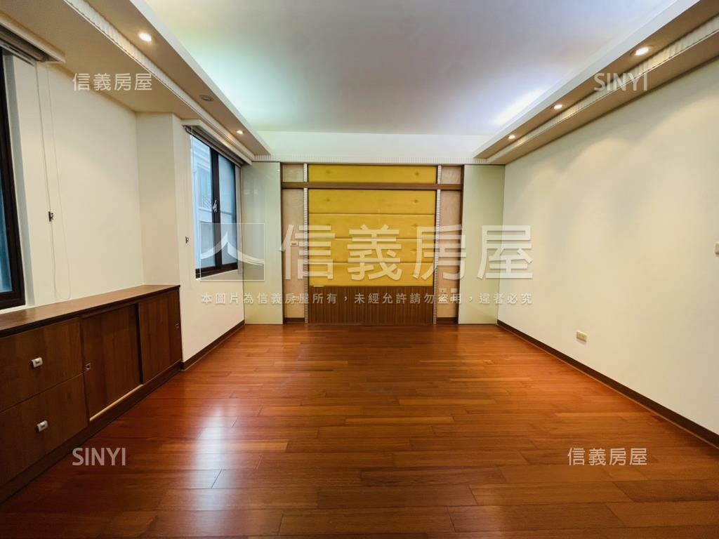 中醫商圈城心別墅專任釋出房屋室內格局與周邊環境