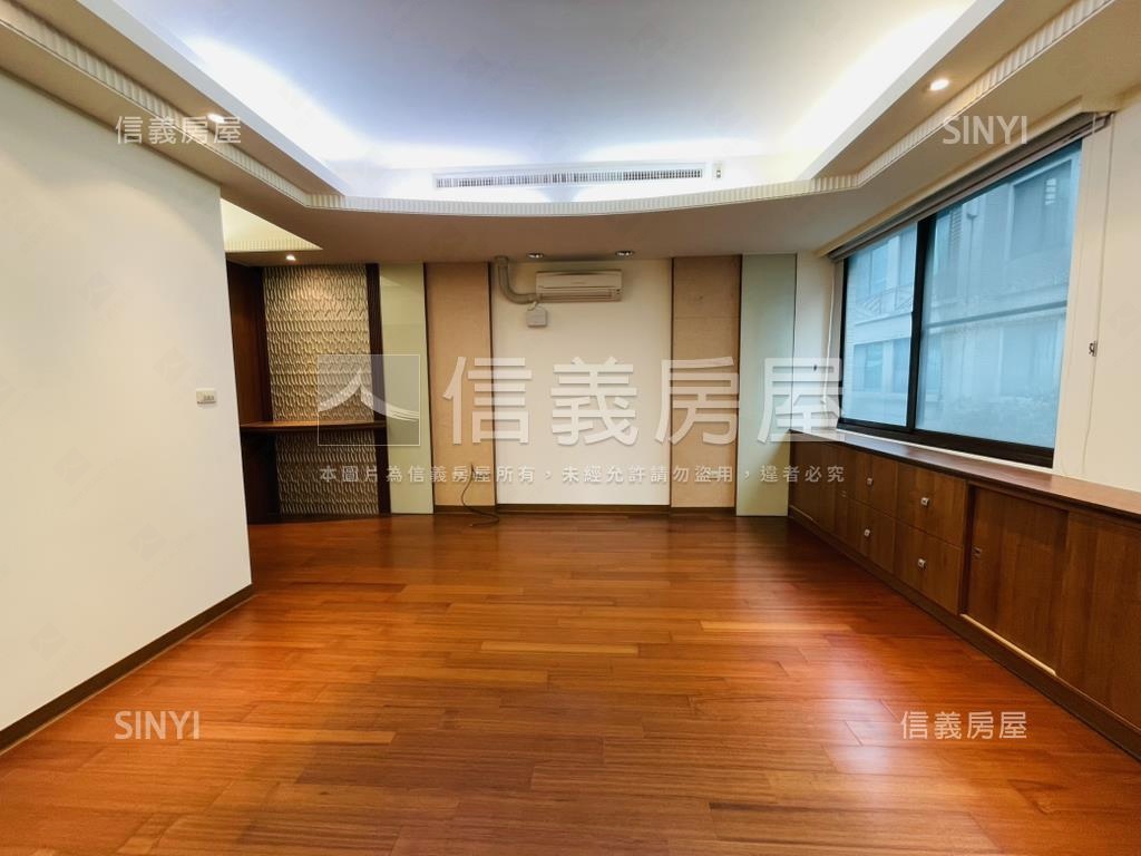 中醫商圈城心別墅專任釋出房屋室內格局與周邊環境