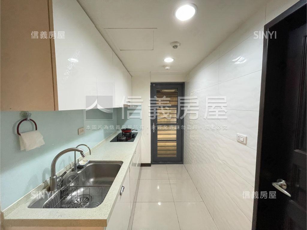 上南崁兩房車位房屋室內格局與周邊環境