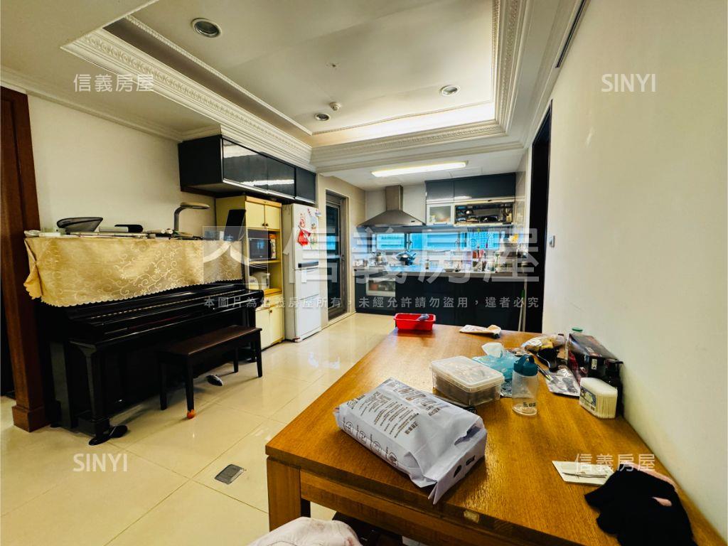 麗湖捷運長虹涵碧三房車位房屋室內格局與周邊環境