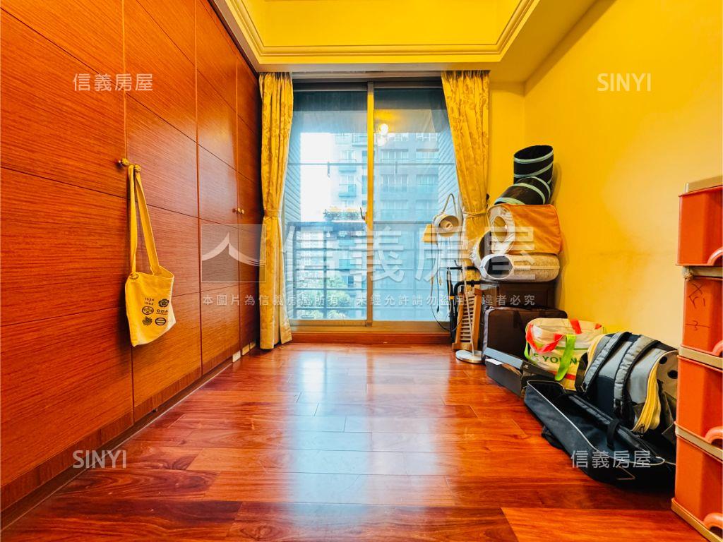 麗湖捷運長虹涵碧三房車位房屋室內格局與周邊環境